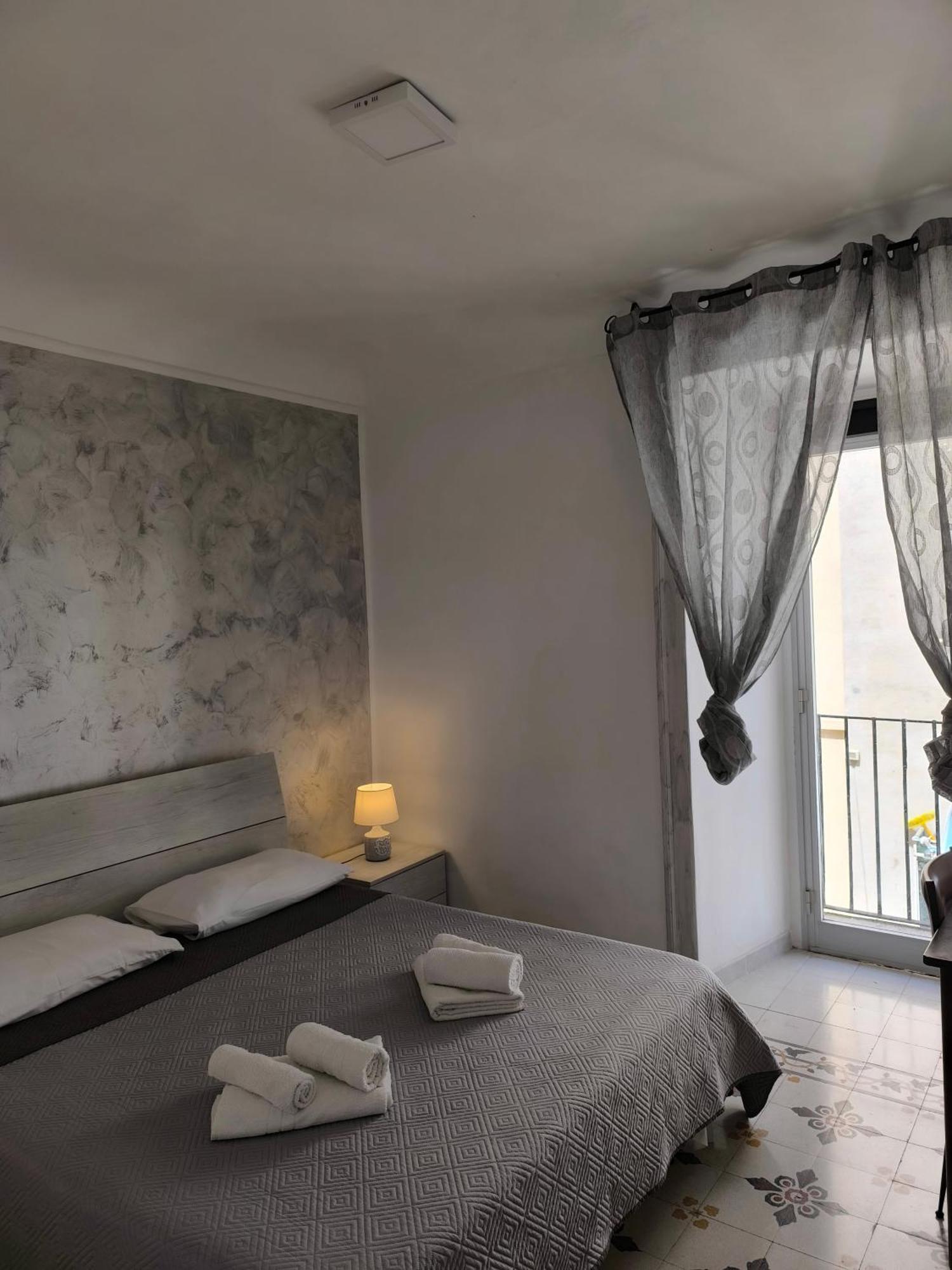 Casa Di Nick Apartment Trapani Bagian luar foto