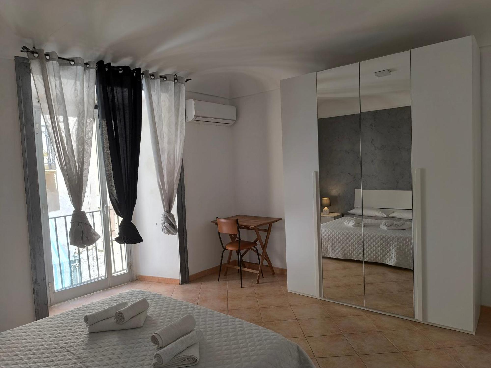 Casa Di Nick Apartment Trapani Bagian luar foto