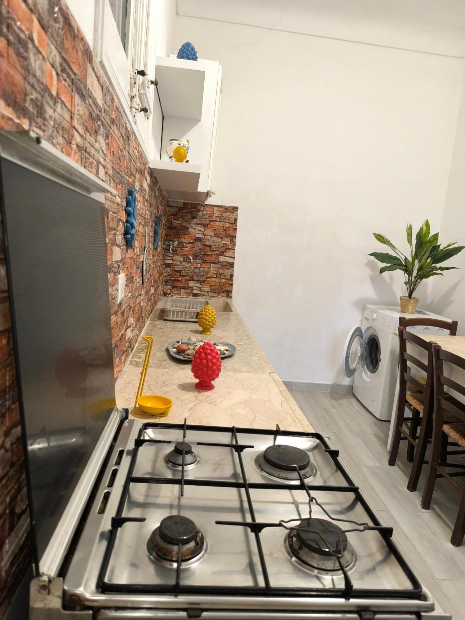 Casa Di Nick Apartment Trapani Bagian luar foto